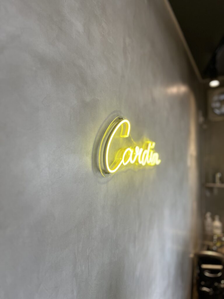 Cardin（カルダン）看板