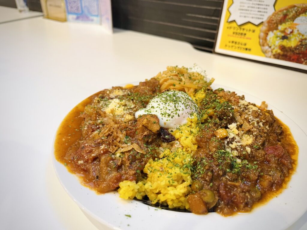 太郎カレーあいがけカレー