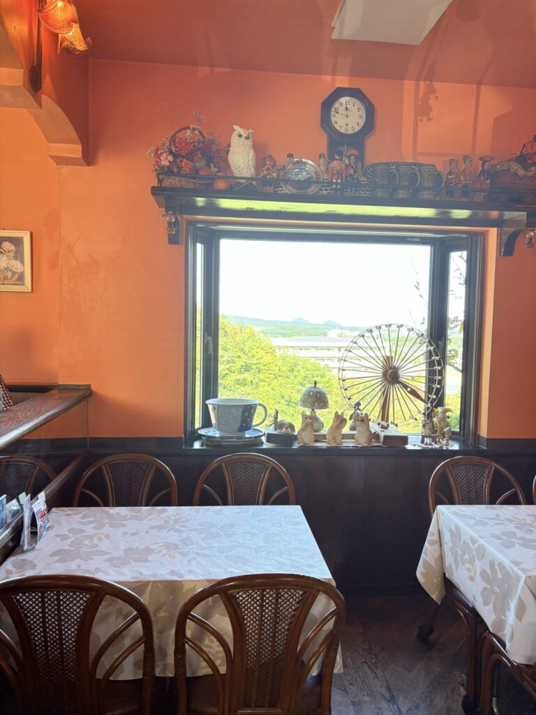 レストランカープル店内